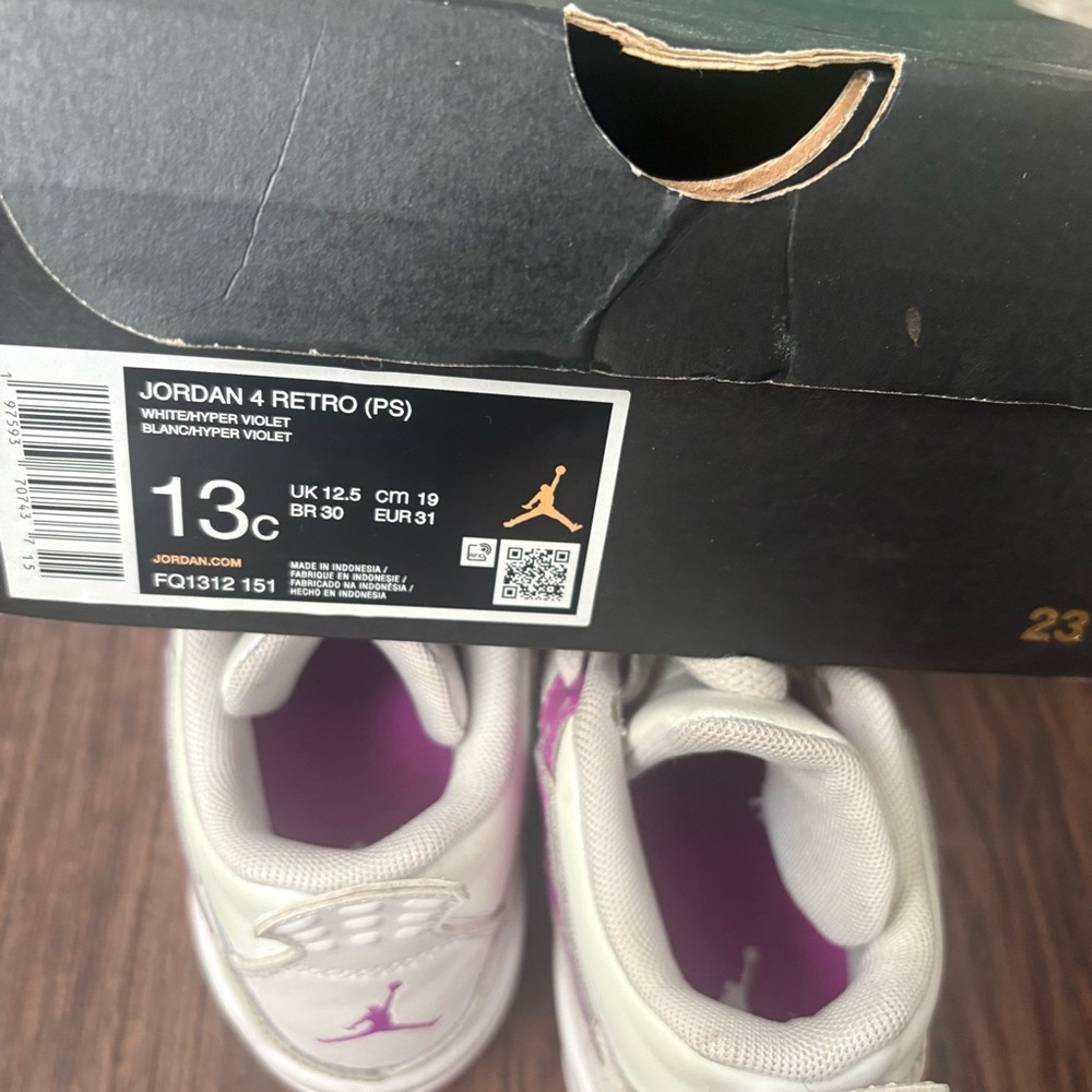 Jordan 4 Retro Kids Sneakers - White and Violet